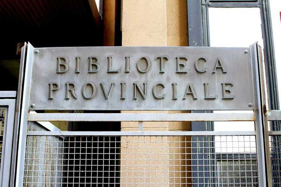 Salerno, chiude la Biblioteca Provinciale di via Laspro