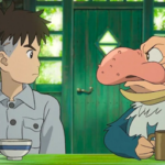 Nell'immagine due personaggi del film di Miyazaki, il ragazzo e l'airone